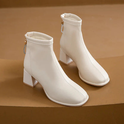 Anmutige Orthopädische Stiefel für modernen Look