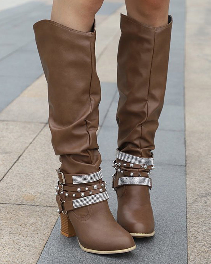 Anmutige Orthopädische Stiefel für modernen Look