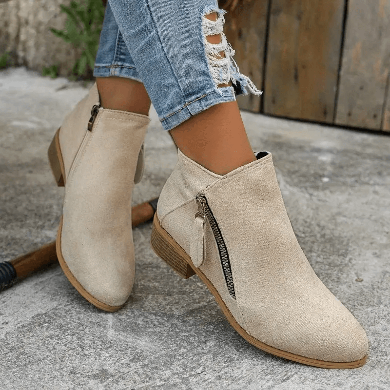 Klassische Orthopädische Stiefel mit zeitlosem Stil