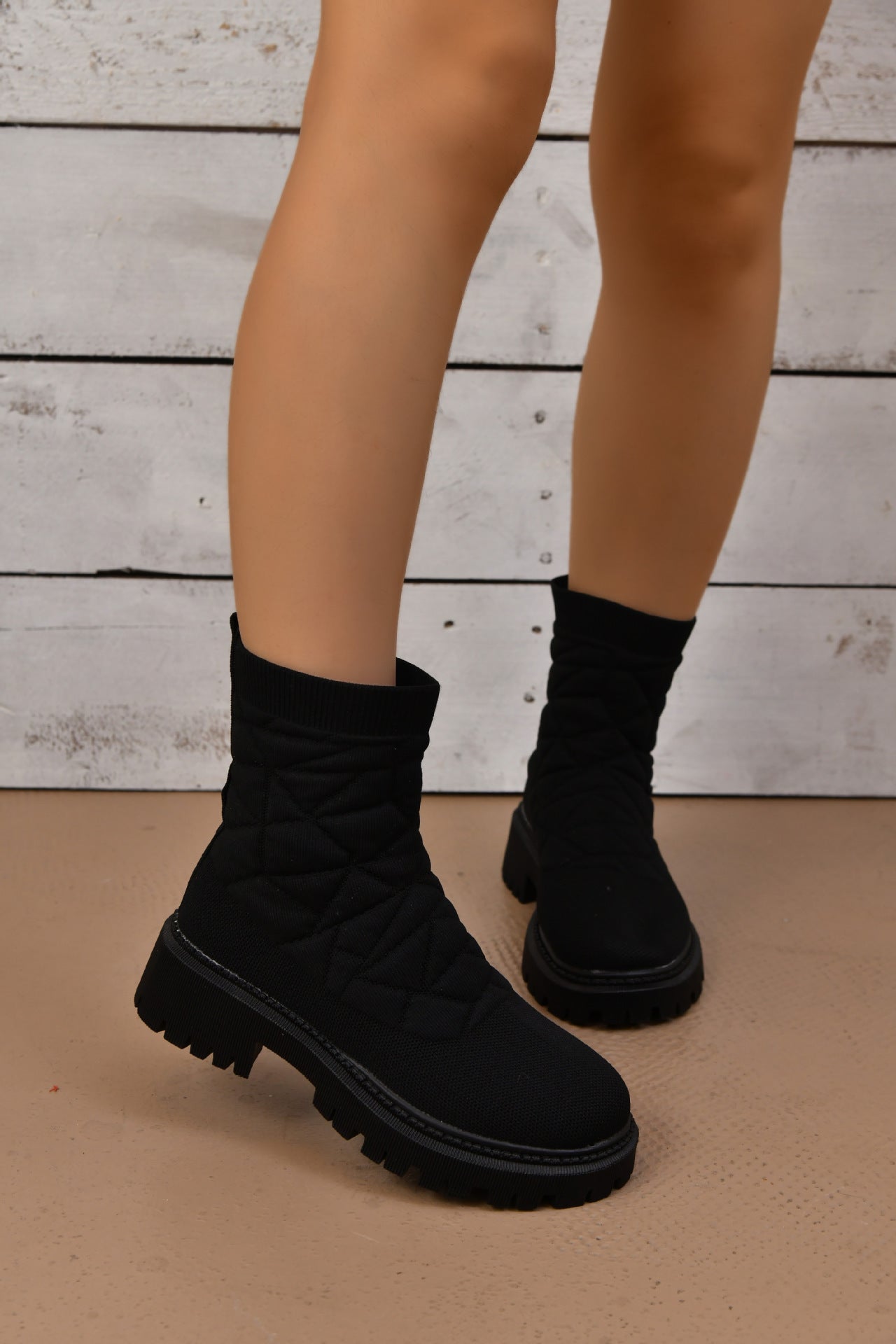 Schicke Orthopädische Stiefel mit einzigartigem Design