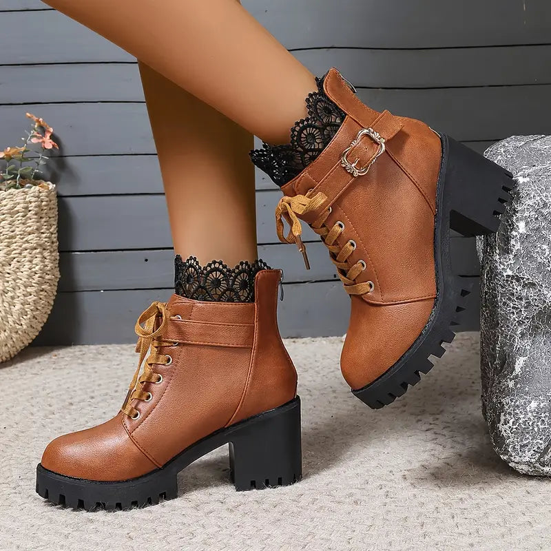 Klassische Orthopädische Stiefel mit zeitlosem Stil