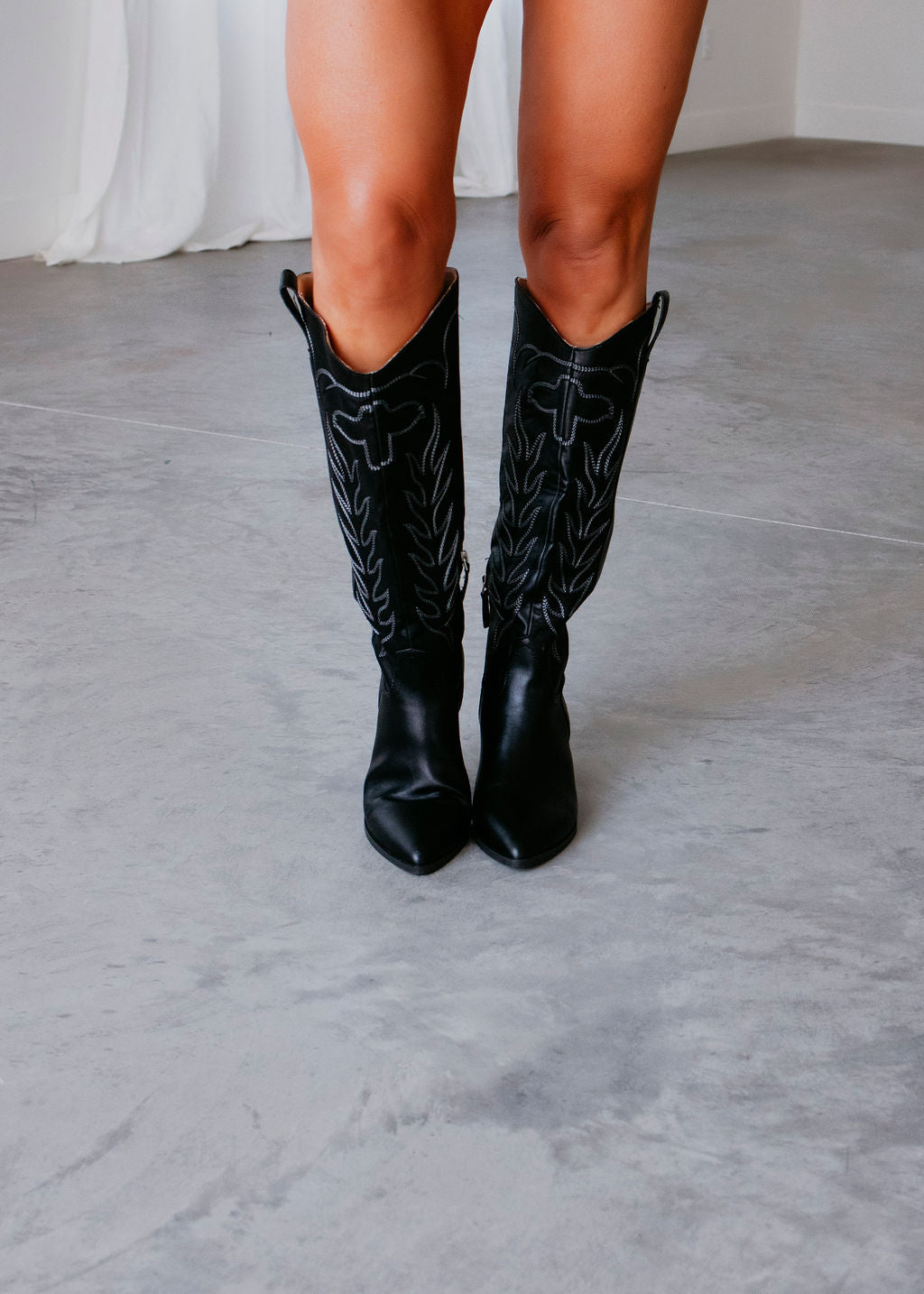 Anmutige Orthopädische Stiefel für modernen Look