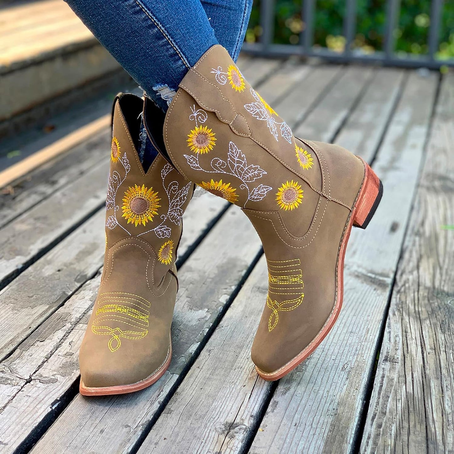 Anmutige Orthopädische Stiefel für modernen Look