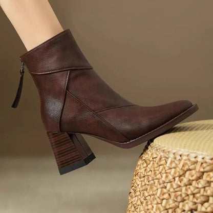 Anmutige Orthopädische Stiefel für modernen Look