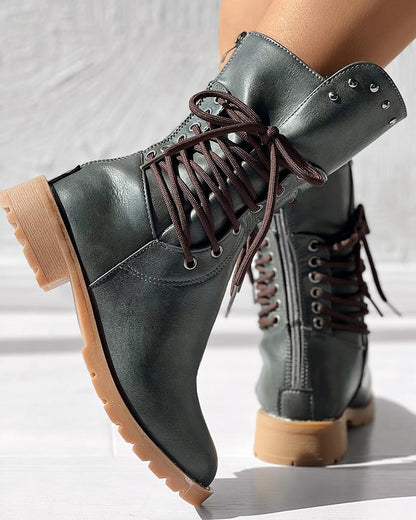 Klassische Orthopädische Stiefel mit zeitlosem Stil