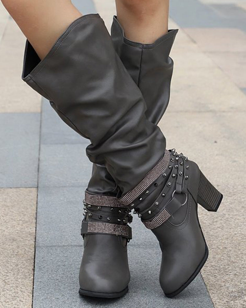 Anmutige Orthopädische Stiefel für modernen Look