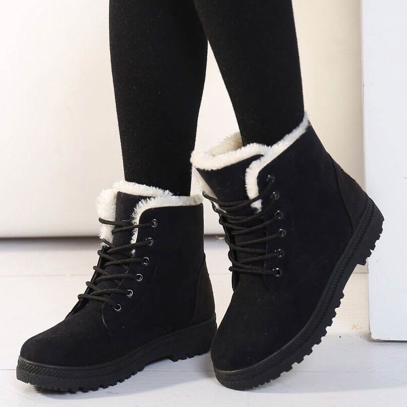 Anmutige Orthopädische Stiefel für modernen Look