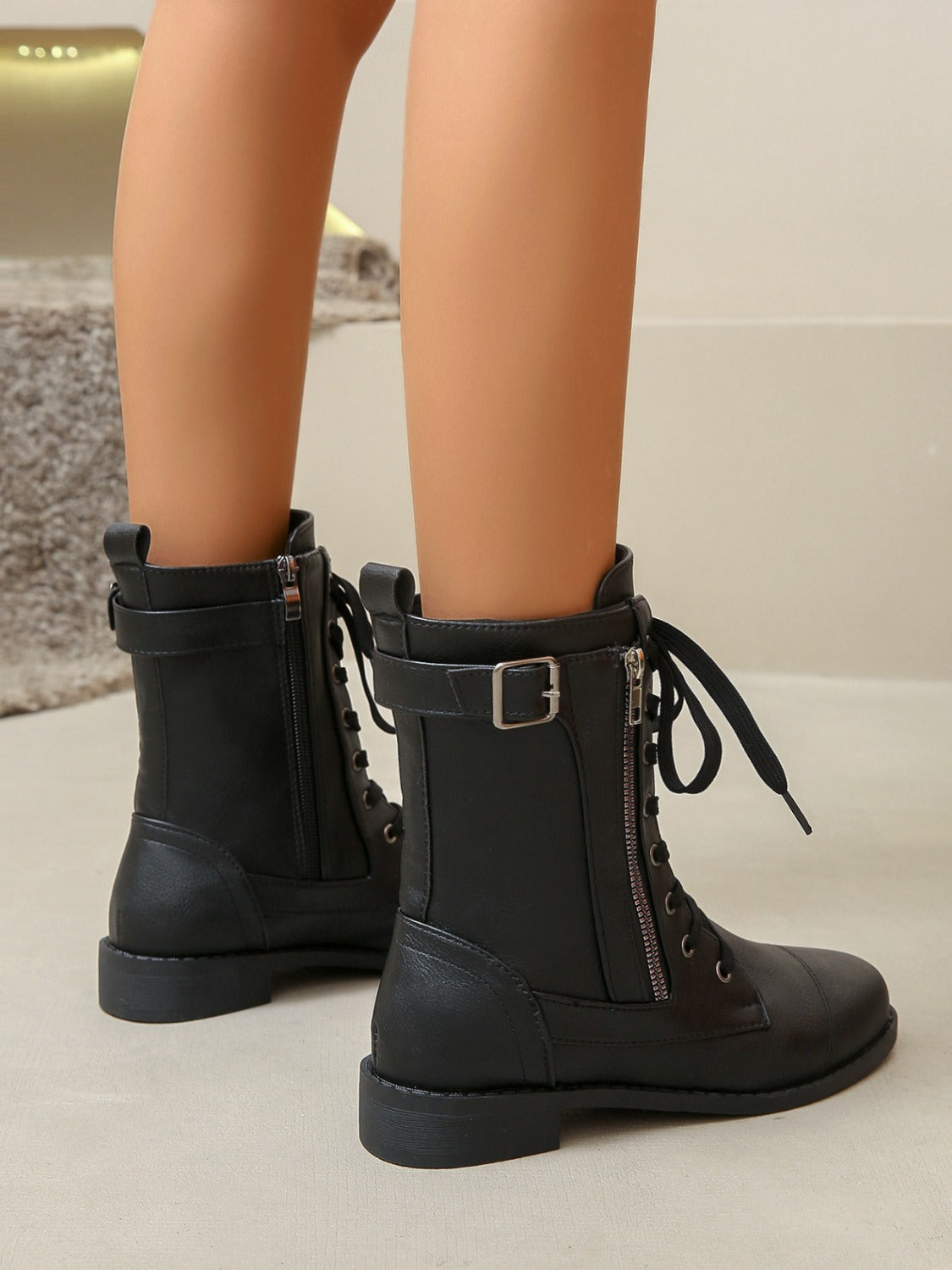 Schicke Orthopädische Stiefel mit einzigartigem Design