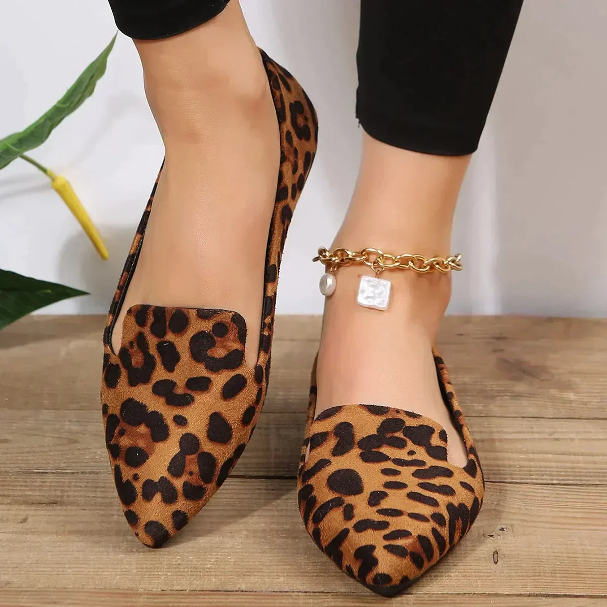 MW | Schuhe mit spitzer Zehe und Leopardenmuster