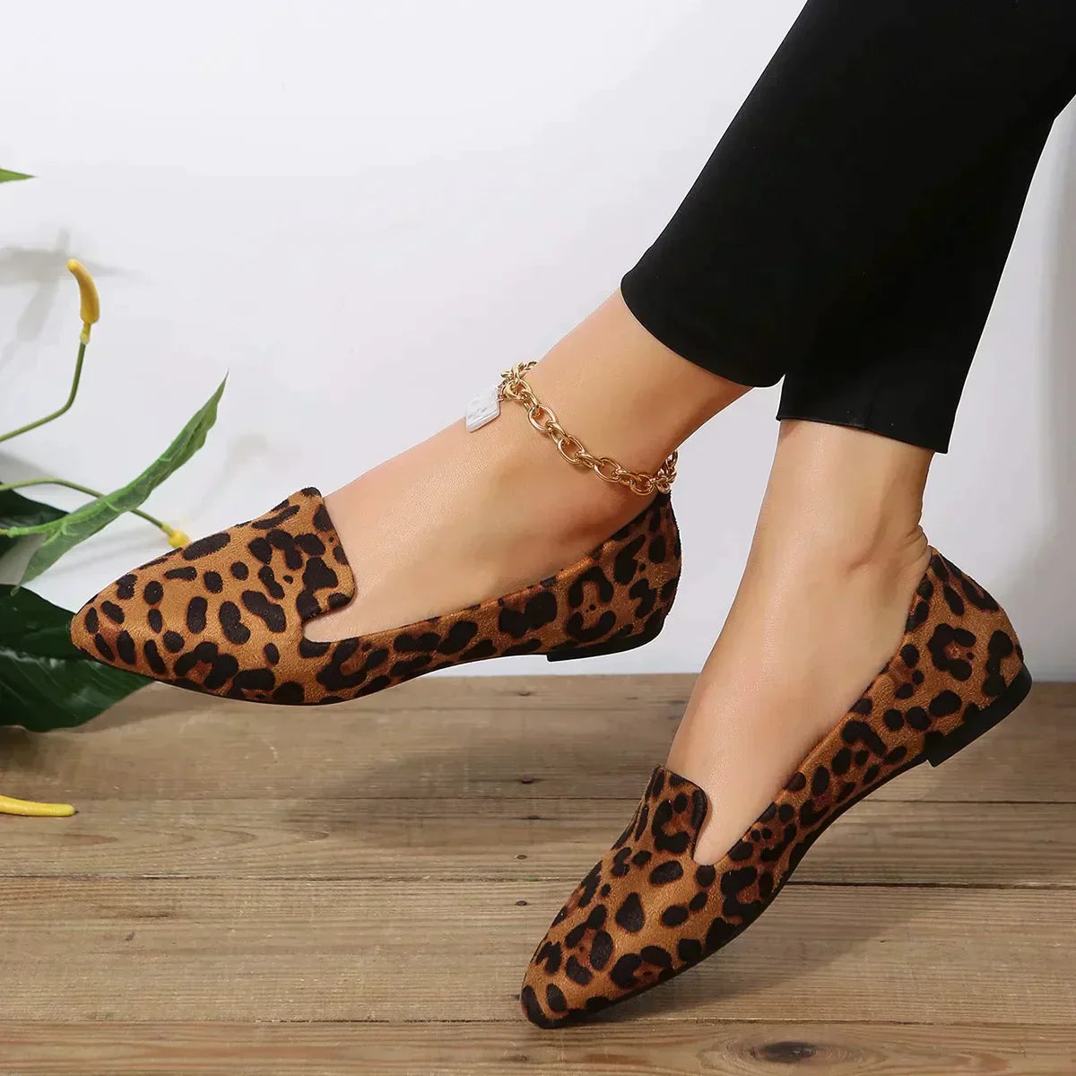 MW | Schuhe mit spitzer Zehe und Leopardenmuster