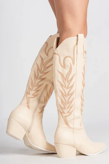 Anmutige Orthopädische Stiefel für modernen Look