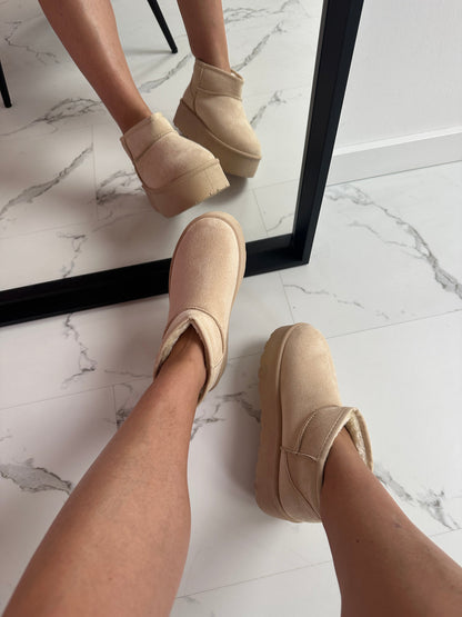 Elegante Orthopädische Stiefel für jeden Schritt