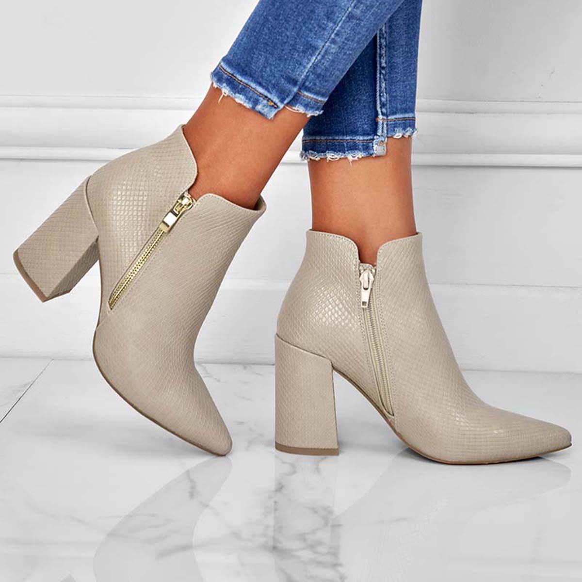 Bequeme Orthopädische Stiefel für den Alltag