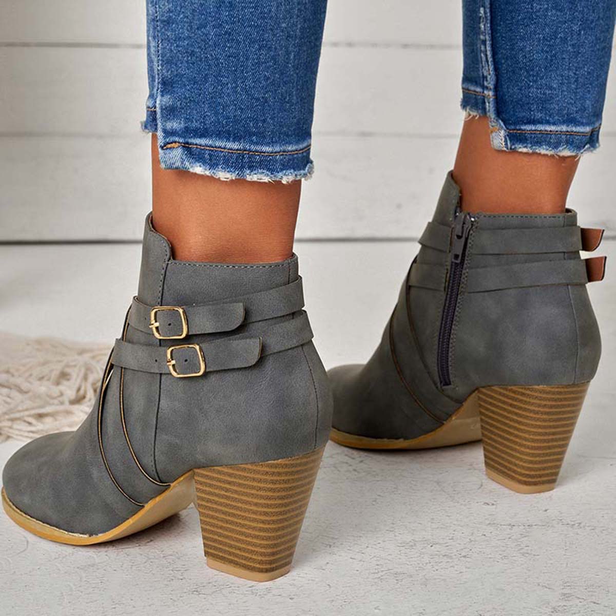 Anmutige Orthopädische Stiefel für modernen Look