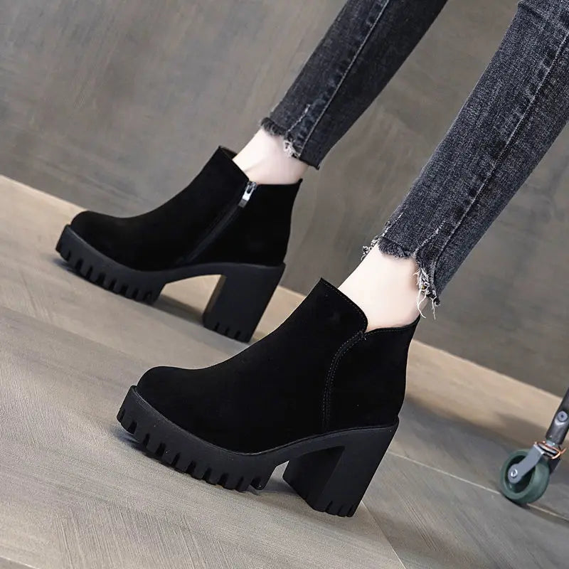 Vielseitige und stützende orthopädische Stiefel