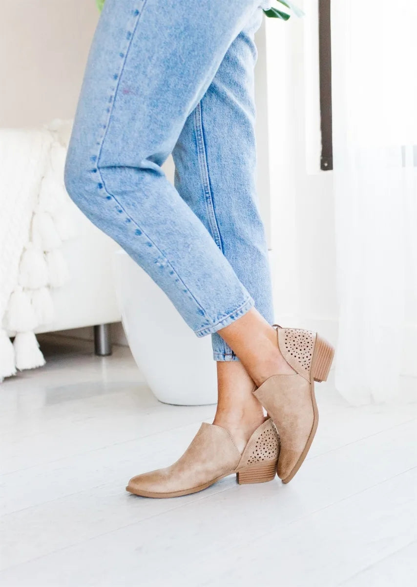 Anmutige Orthopädische Stiefel für modernen Look
