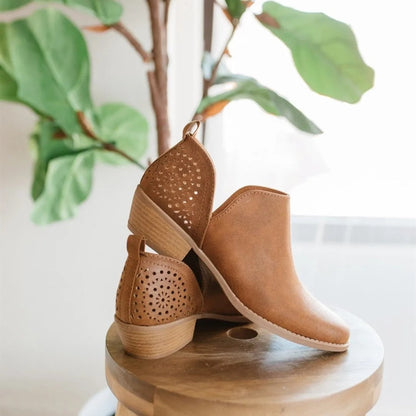 Anmutige Orthopädische Stiefel für modernen Look