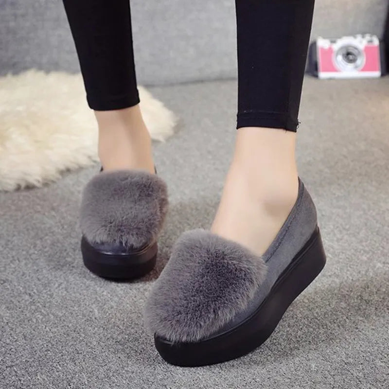 Maßgeschneiderte und bequeme orthopädische Slipper
