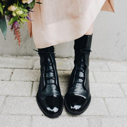 Klassische Orthopädische Stiefel mit zeitlosem Stil