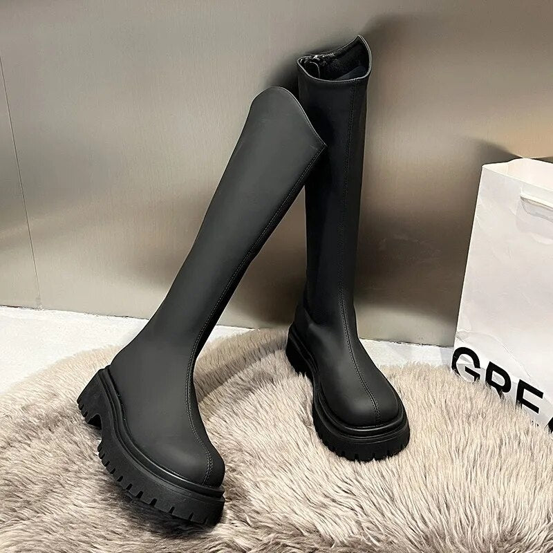 Anmutige Orthopädische Stiefel für modernen Look