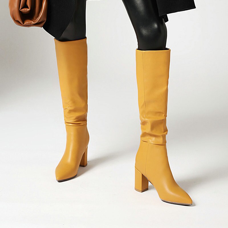 Anmutige Orthopädische Stiefel für modernen Look
