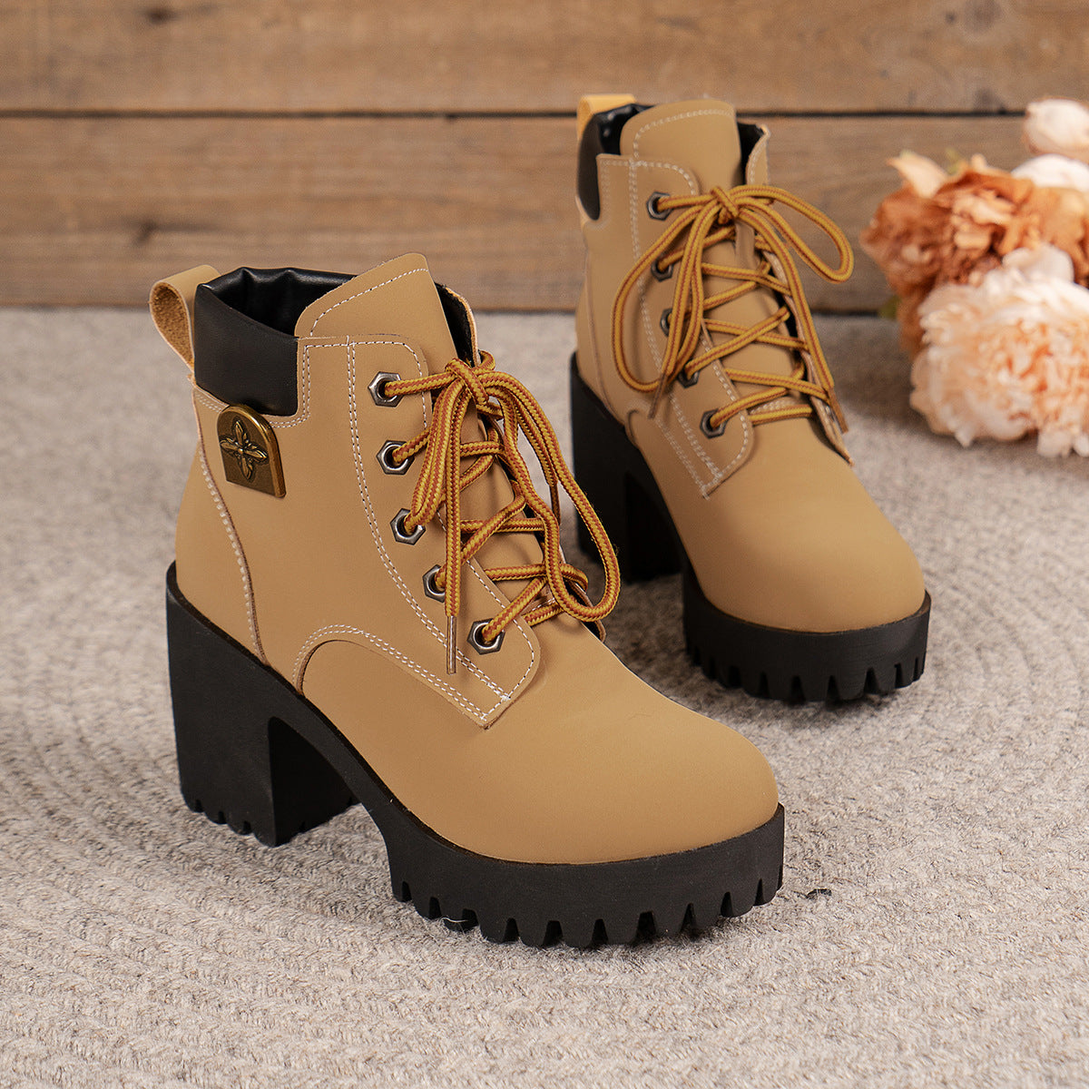 Schicke Orthopädische Stiefel mit einzigartigem Design