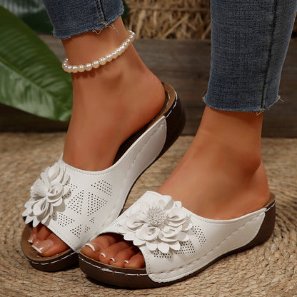 Anmutige Orthopädische Sandalen für modernen Look