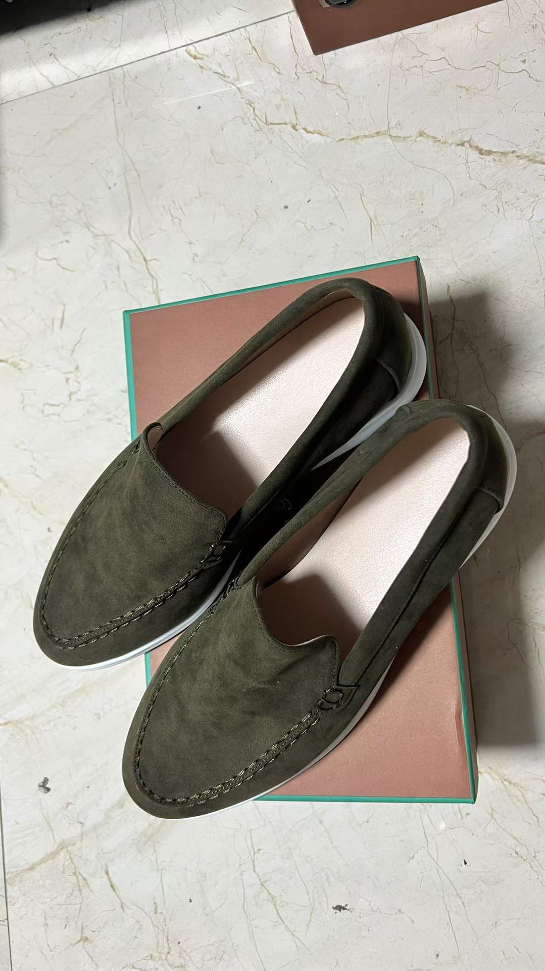 Elegante Orthopädische Schuhe für jeden Schritt