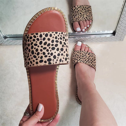 Anmutige Orthopädische Sandalen für modernen Look