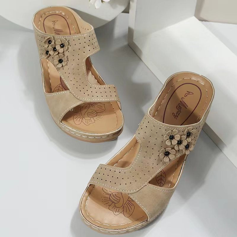 Anmutige Orthopädische Sandalen für modernen Look