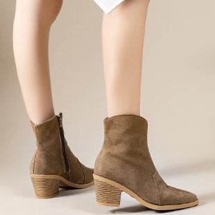 Klassische Orthopädische Stiefel mit zeitlosem Stil