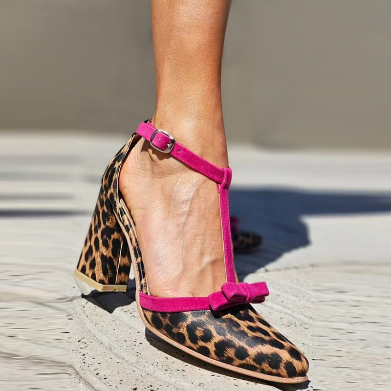 Klassische Orthopädische Schuhe mit zeitlosem Stil