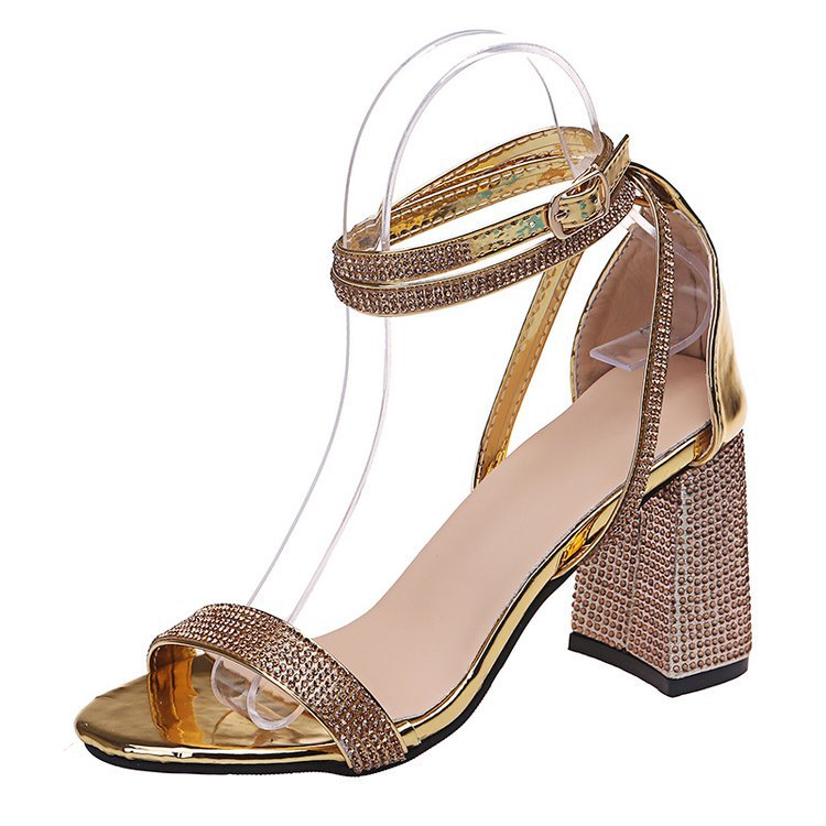 Schicke Orthopädische Sandalen mit einzigartigem Design