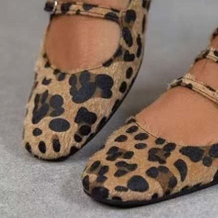 Schicke Orthopädische Schuhe mit einzigartigem Design