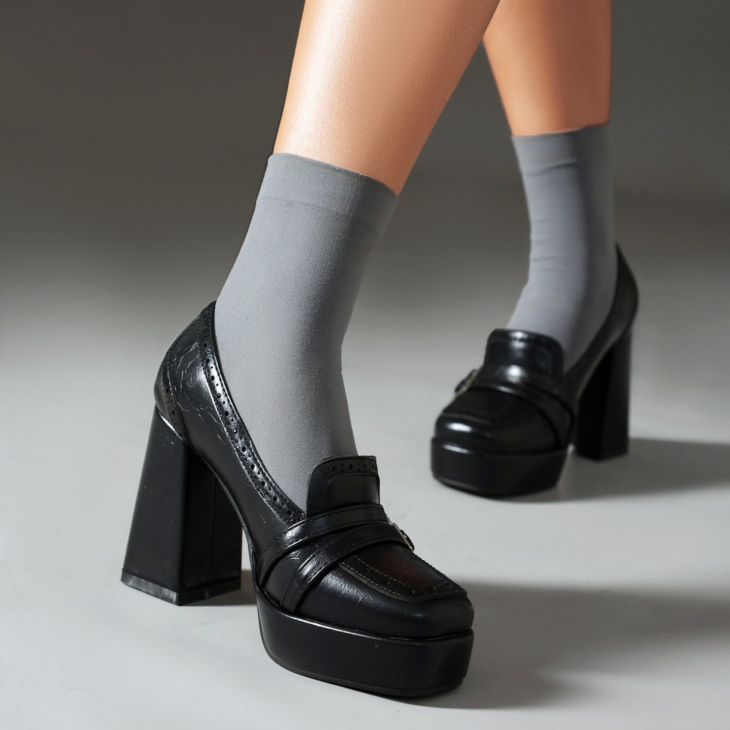 Schicke Orthopädische Schuhe mit einzigartigem Design