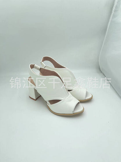 Anmutige Orthopädische Sandalen für modernen Look