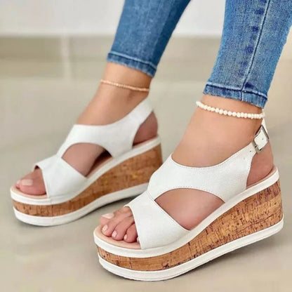 Anmutige Orthopädische Sandalen für modernen Look
