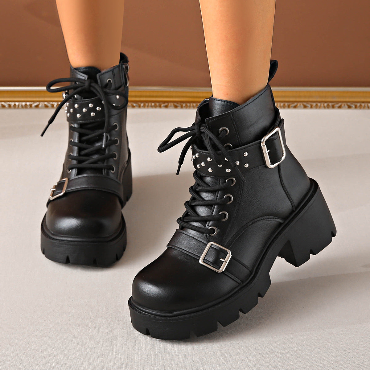 Wunderschön gefertigte Orthopädische Stiefel