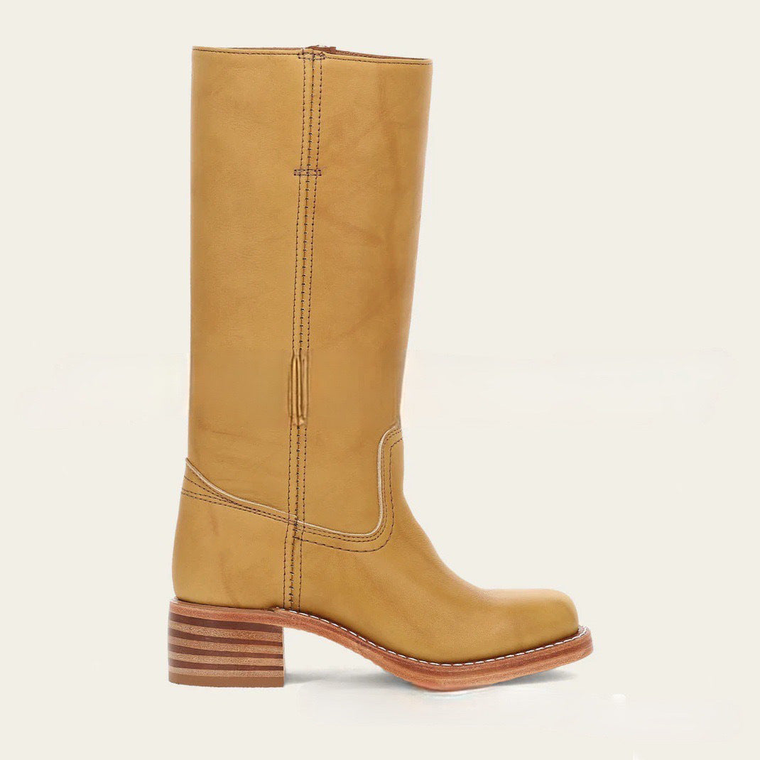 Klassische Orthopädische Stiefel mit zeitlosem Stil