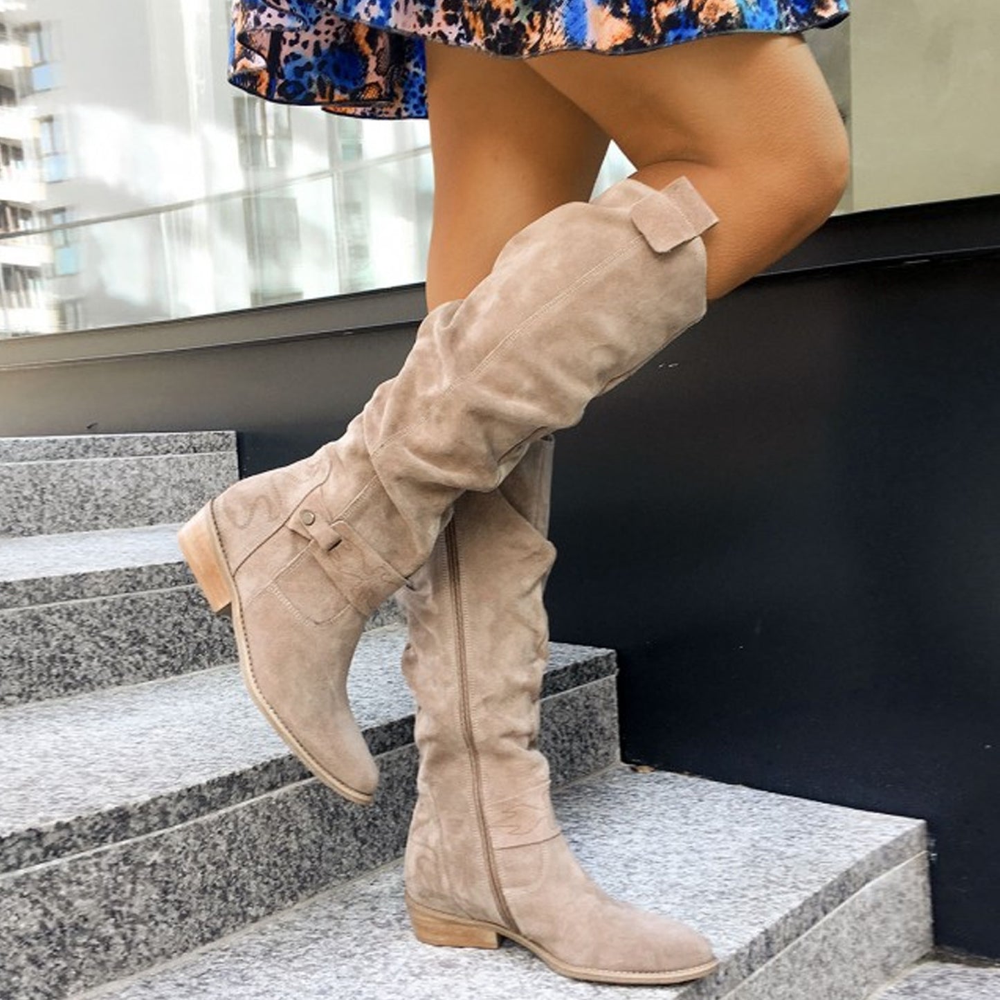 Schicke Orthopädische Stiefel mit einzigartigem Design