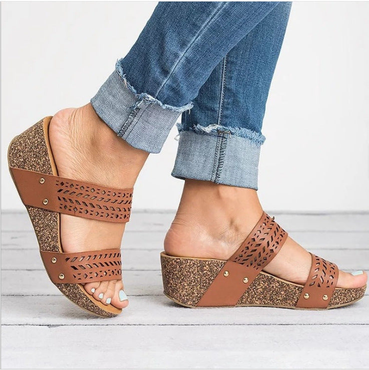 Anmutige Orthopädische Sandalen für modernen Look