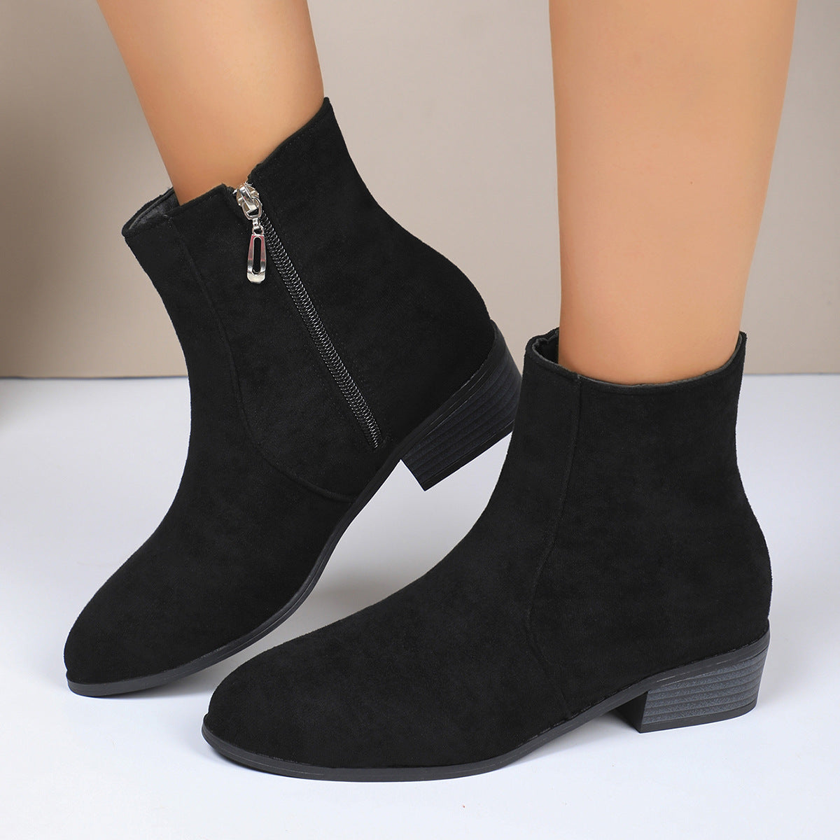 Klassische Orthopädische Stiefel mit zeitlosem Stil