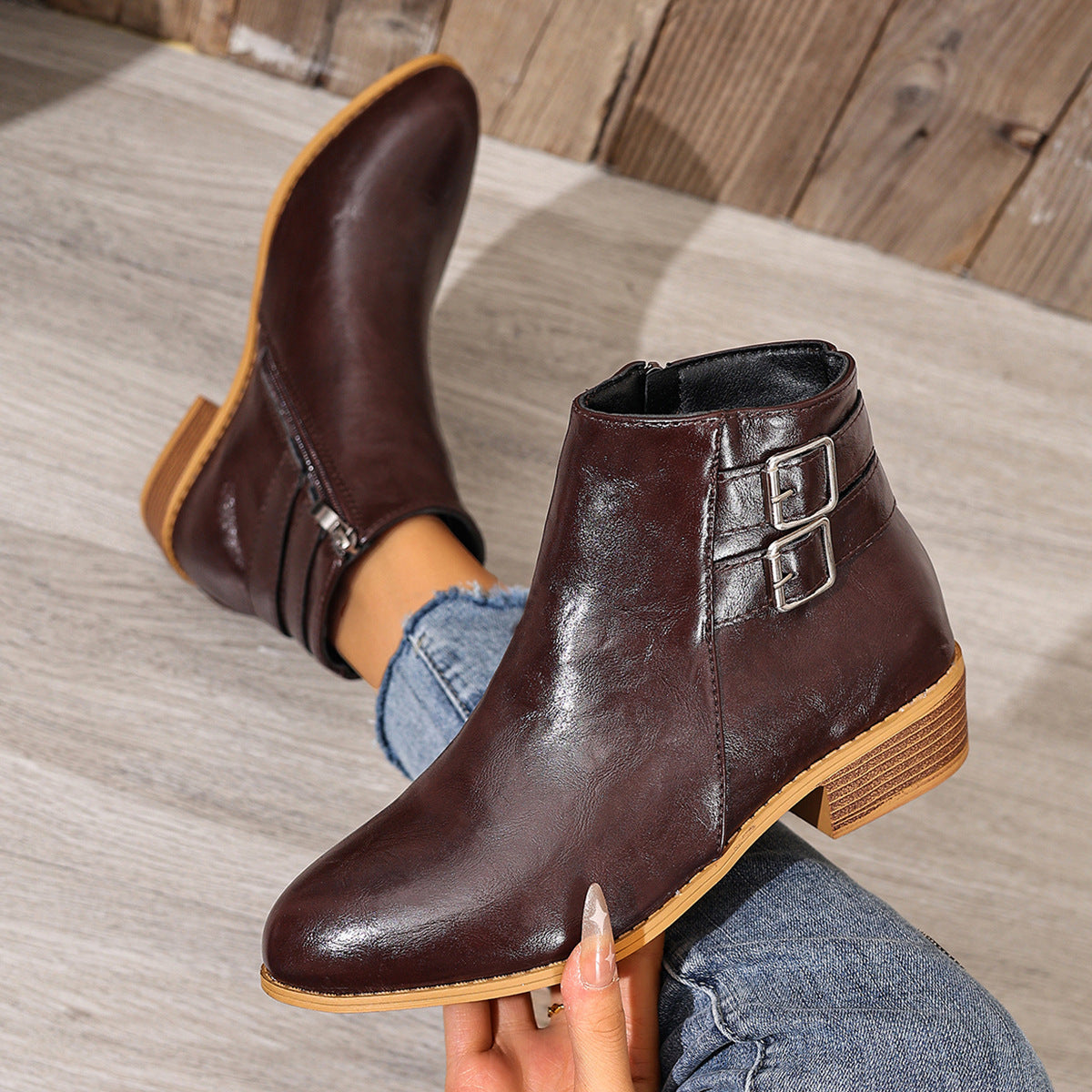 Anmutige Orthopädische Stiefel für modernen Look