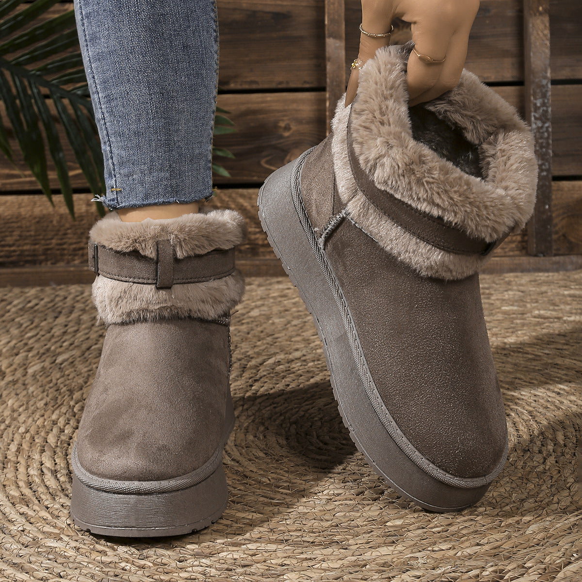Klassische Orthopädische Stiefel mit zeitlosem Stil