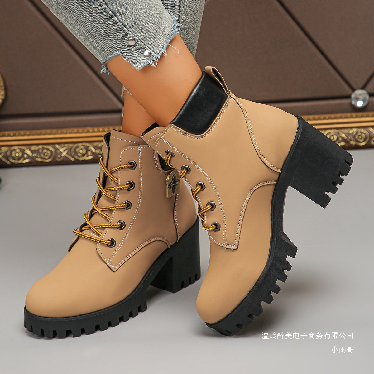 Wunderschön gefertigte Orthopädische Stiefel