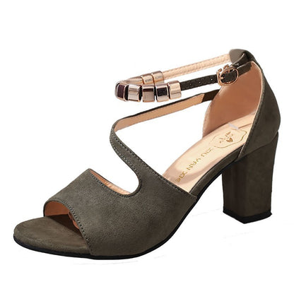 Schicke Orthopädische Sandalen mit einzigartigem Design