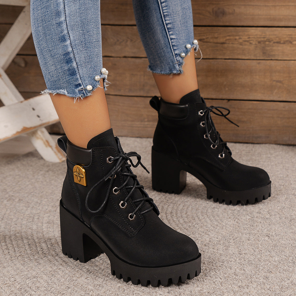 Schicke Orthopädische Stiefel mit einzigartigem Design