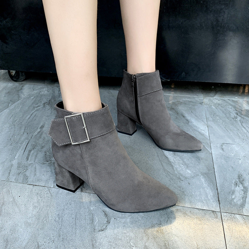 Klassische Orthopädische Stiefel mit zeitlosem Stil