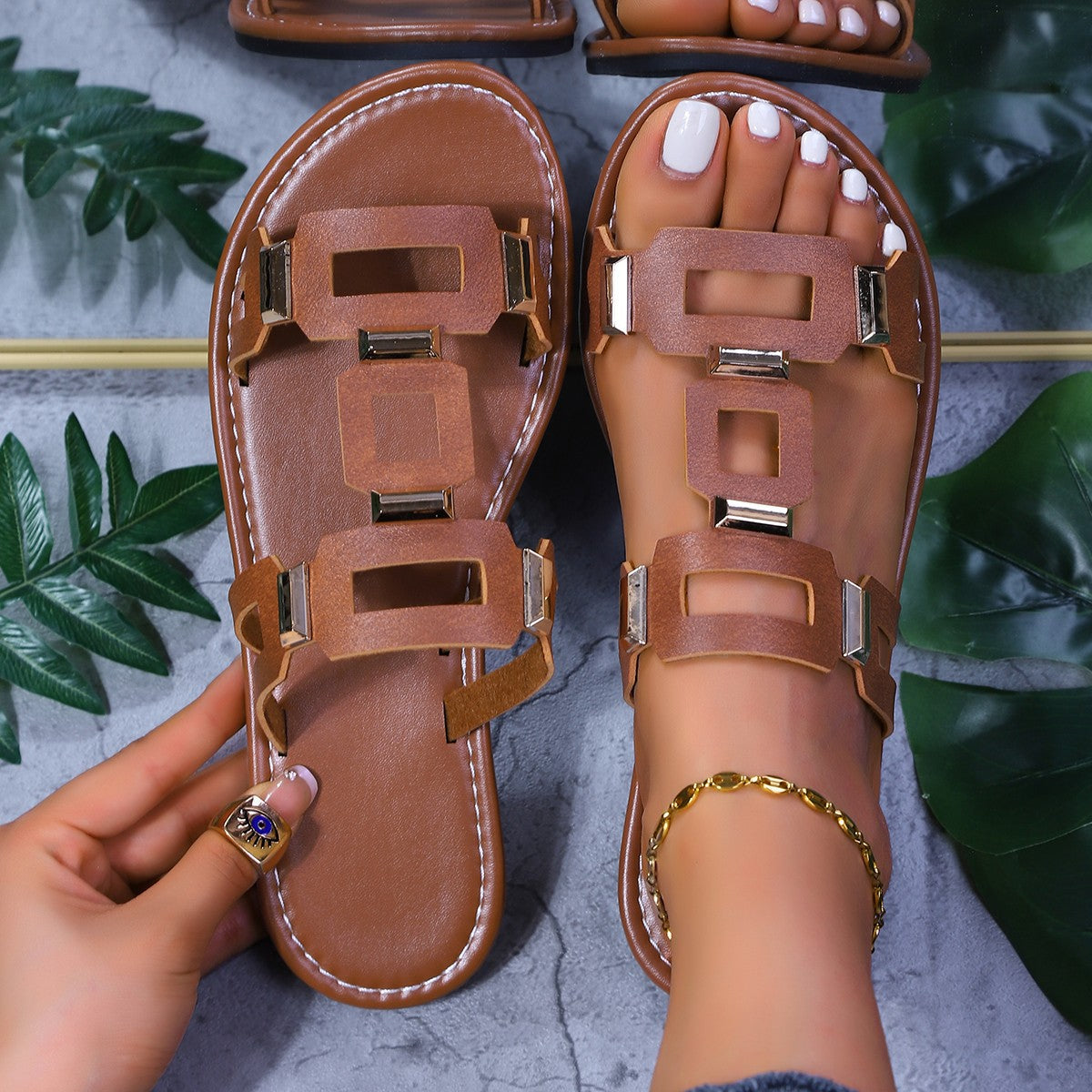 Klassische Orthopädische Sandalen mit zeitlosem Stil