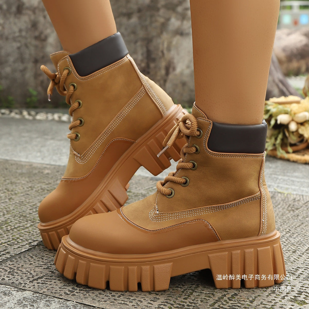 Anmutige Orthopädische Stiefel für modernen Look